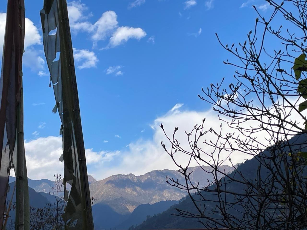 Daragaon Retreat Apartment Pelling Exterior photo
