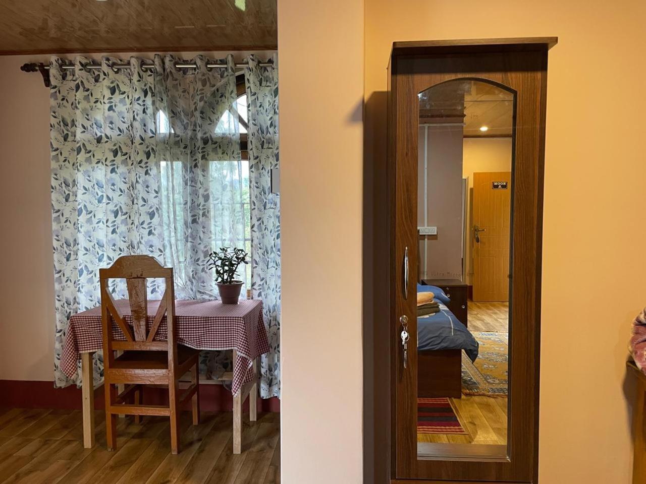 Daragaon Retreat Apartment Pelling Exterior photo